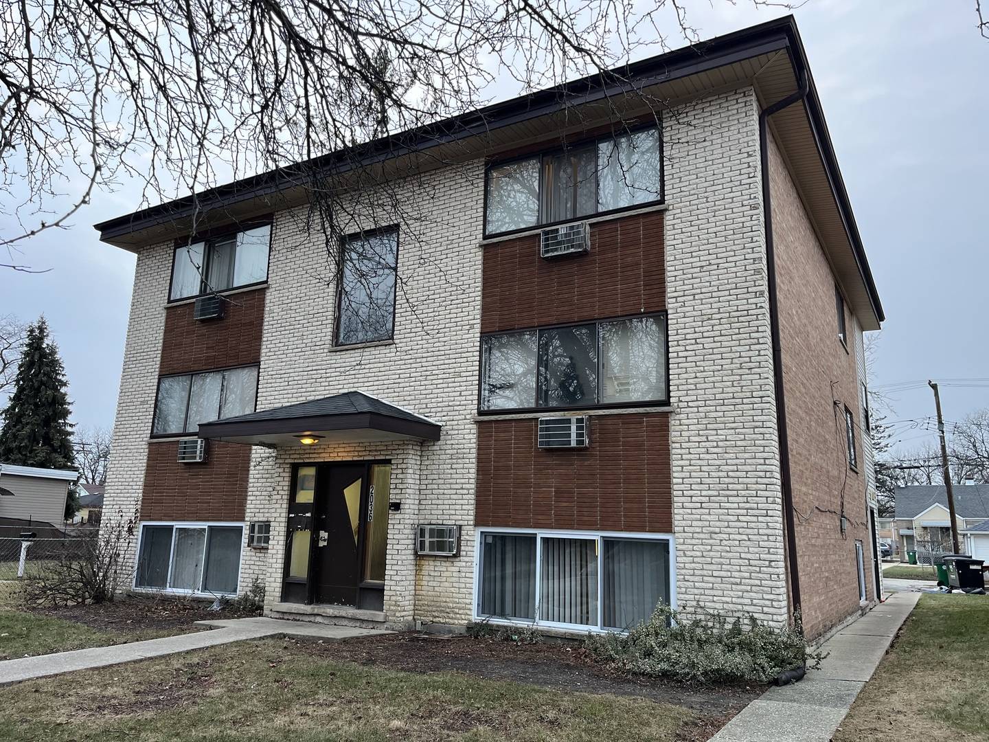 Broadview, IL 60155,2036 S 13th AVE