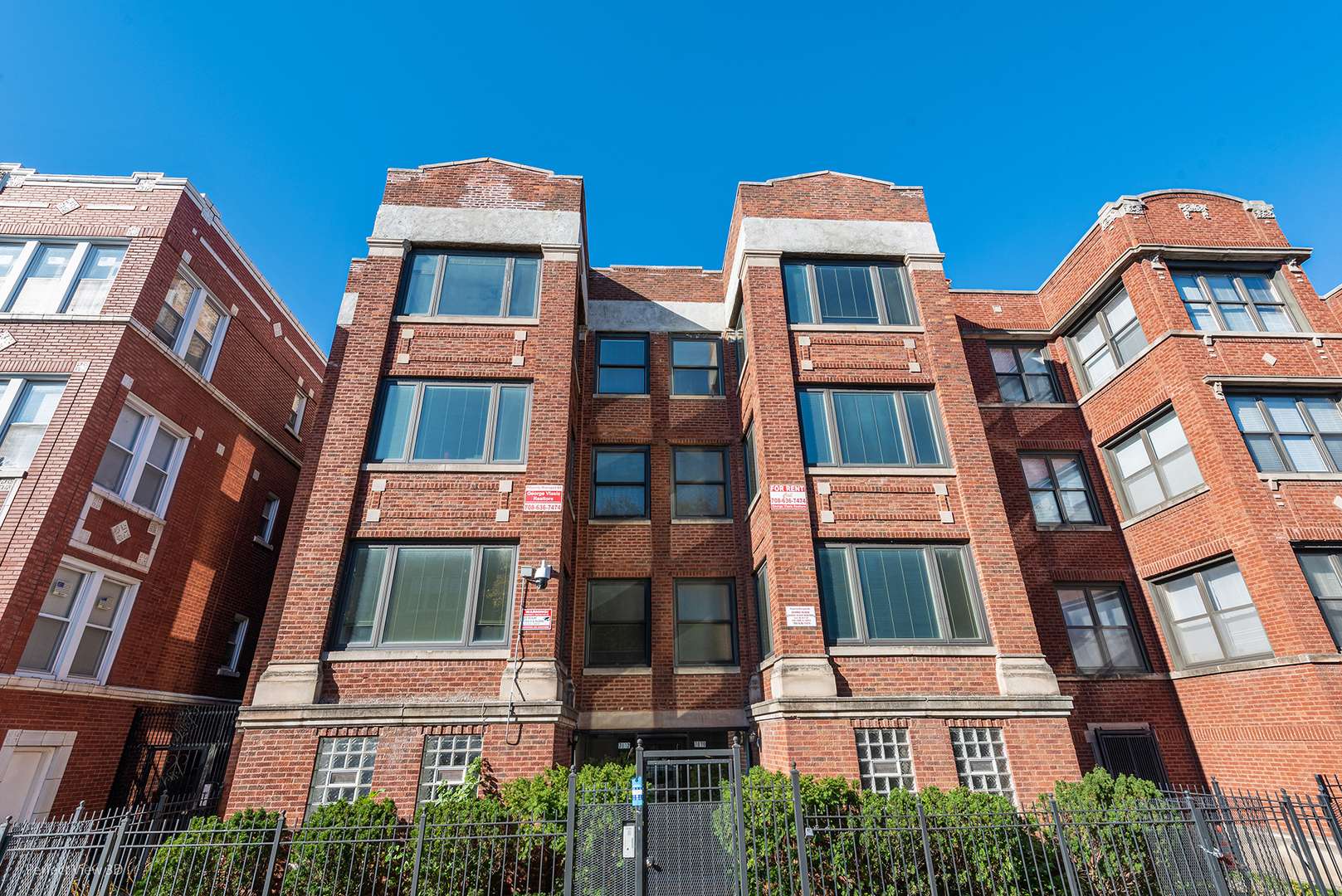 Chicago, IL 60649,7010 S Clyde AVE #2N