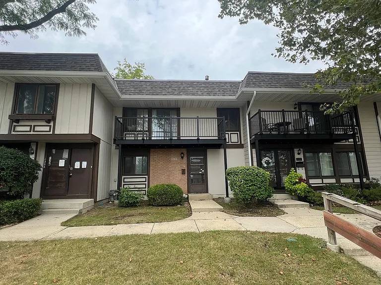 Hanover Park, IL 60133,1352 Court Leona