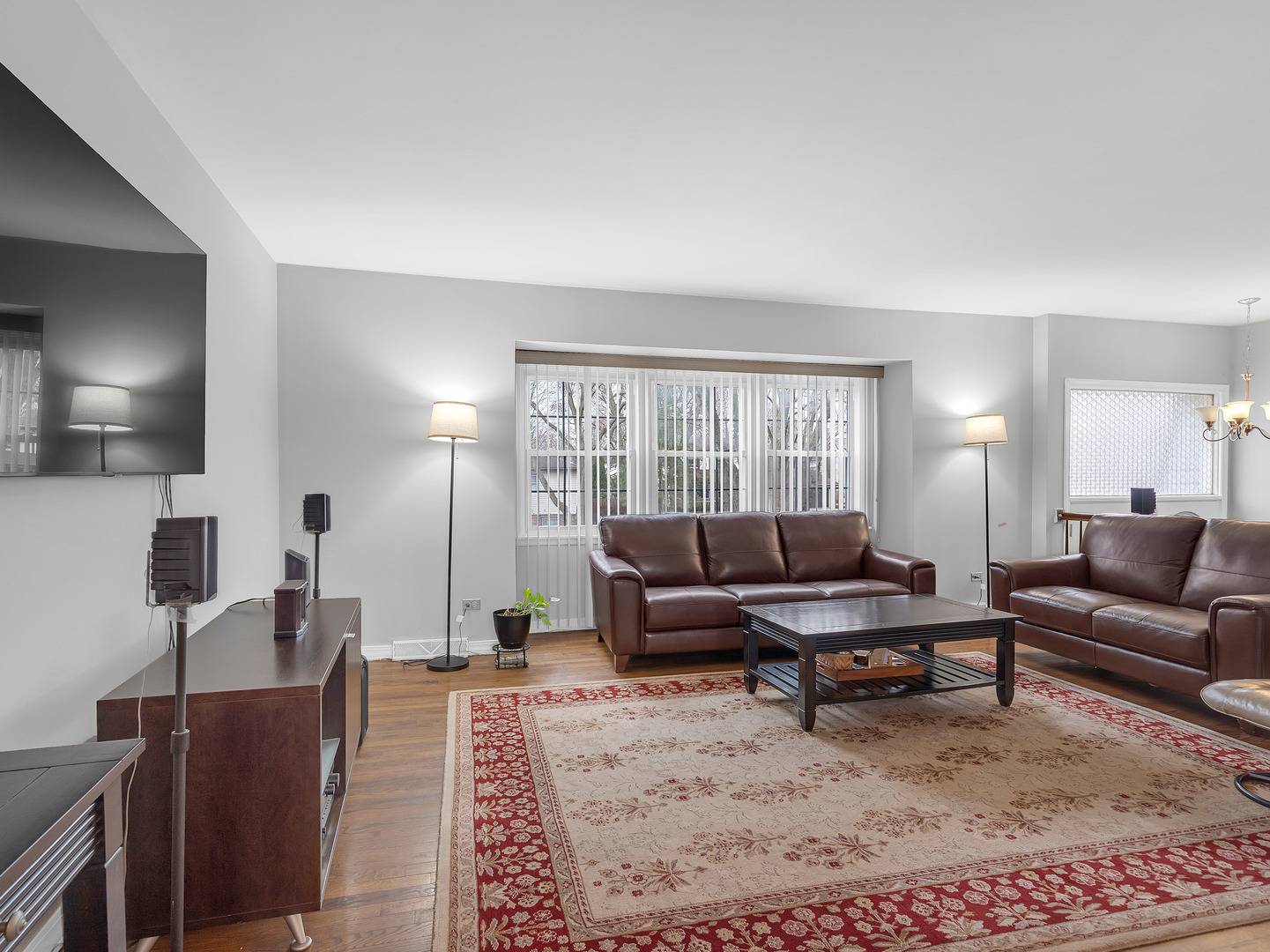 Buffalo Grove, IL 60089,Address not disclosed