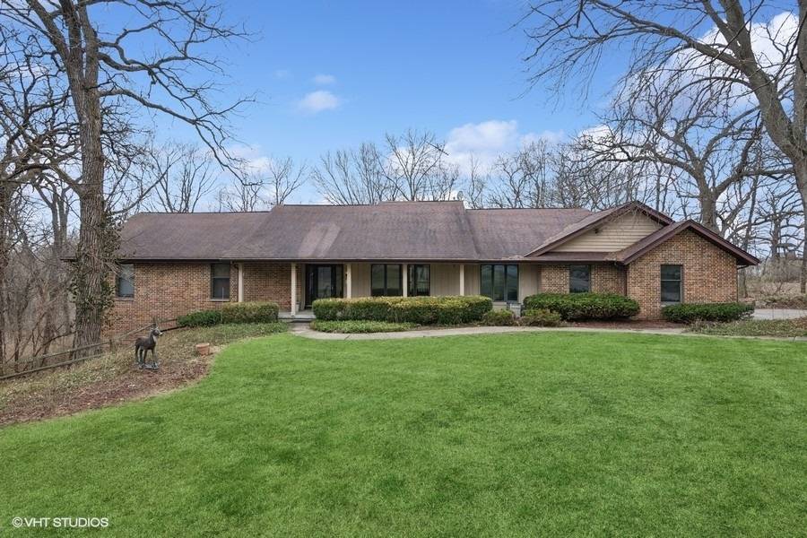 Elgin, IL 60124,39W165 Red Cloud LN
