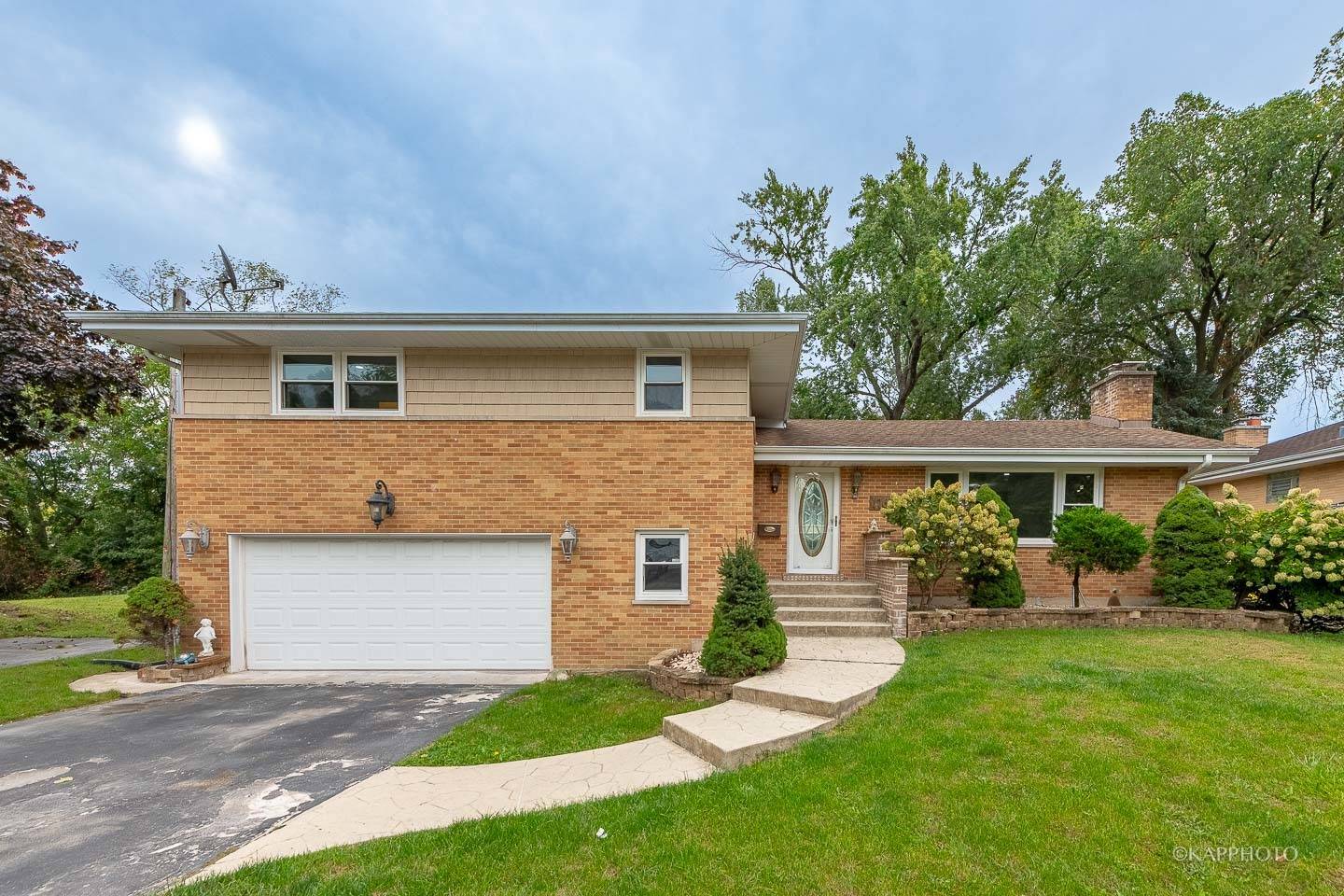 Des Plaines, IL 60016,1769 Campbell AVE