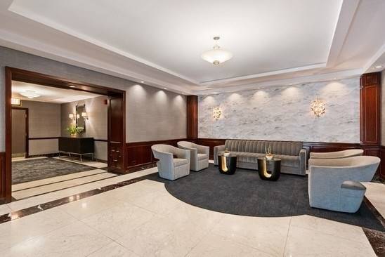 Chicago, IL 60610,1313 N Ritchie CT #1905