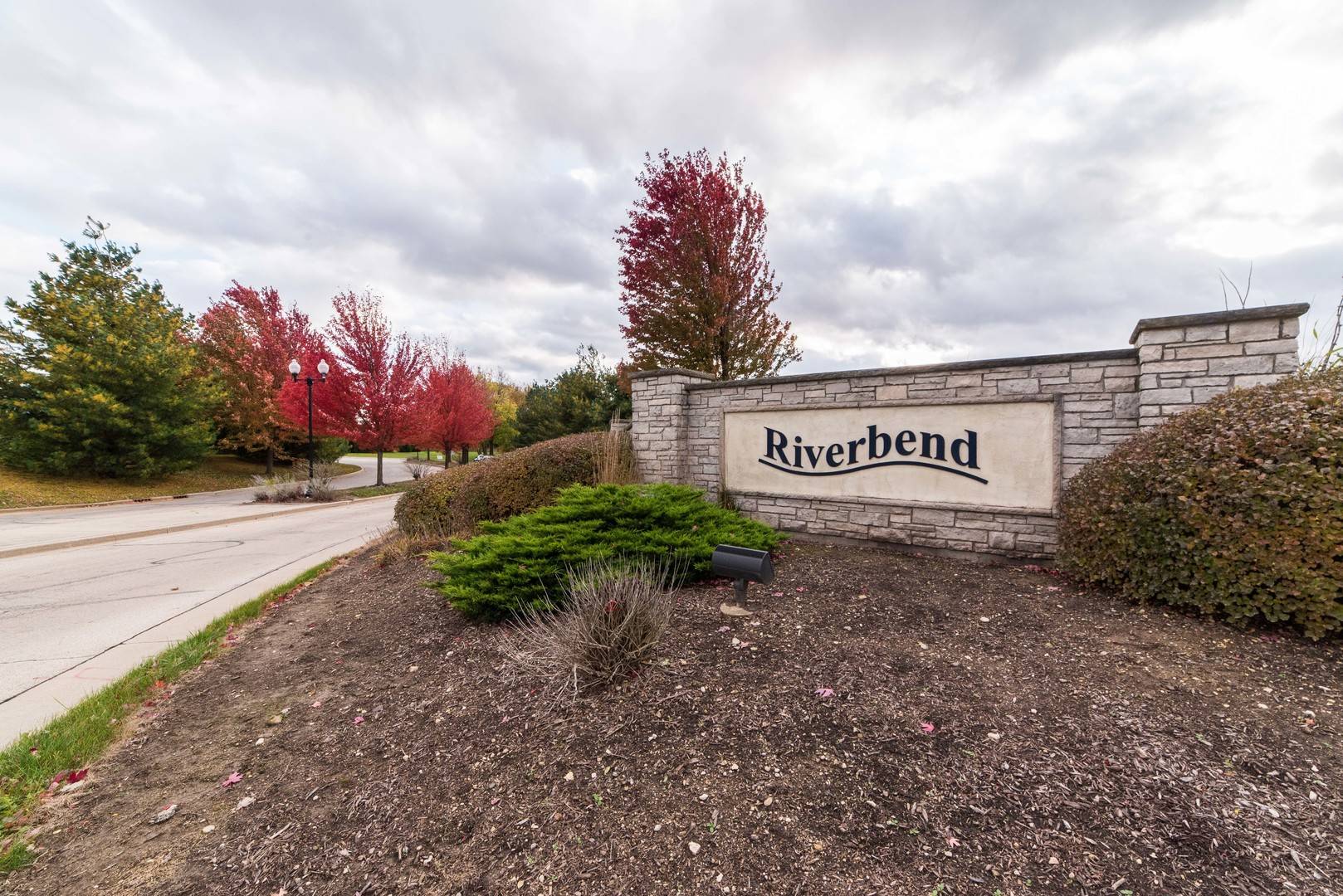 Genoa, IL 60135,427 Riverbend DR