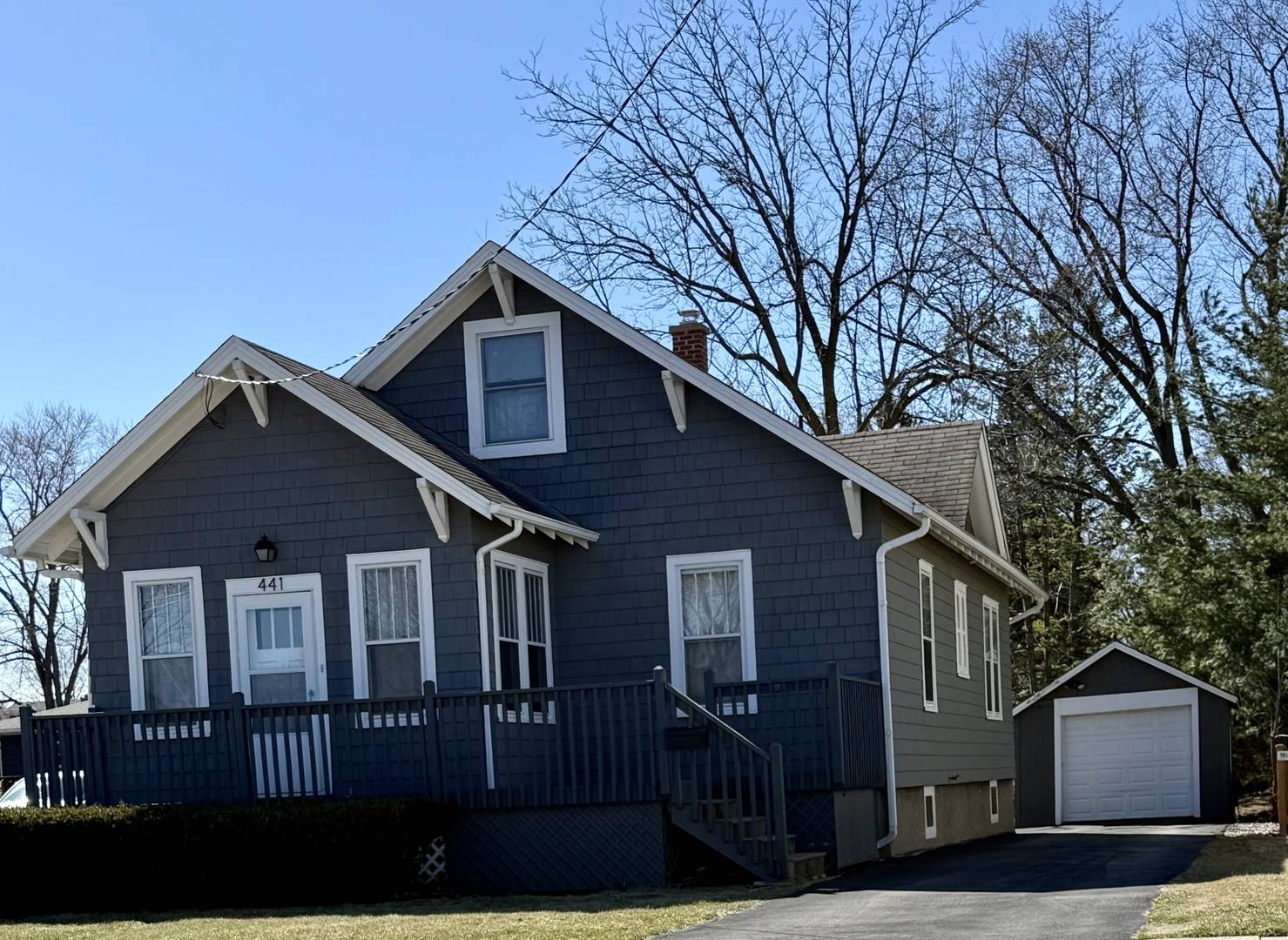 Woodstock, IL 60098,441 pleasant ST