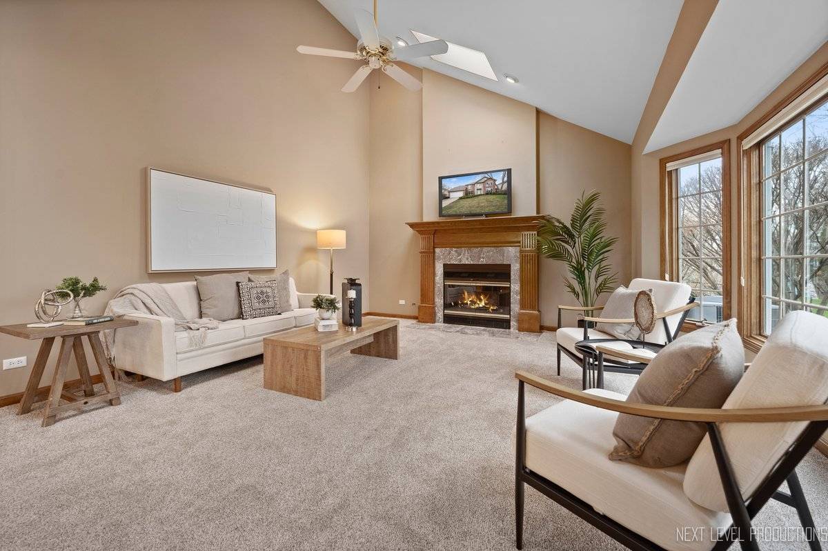 Naperville, IL 60564,5112 Chokeberry DR