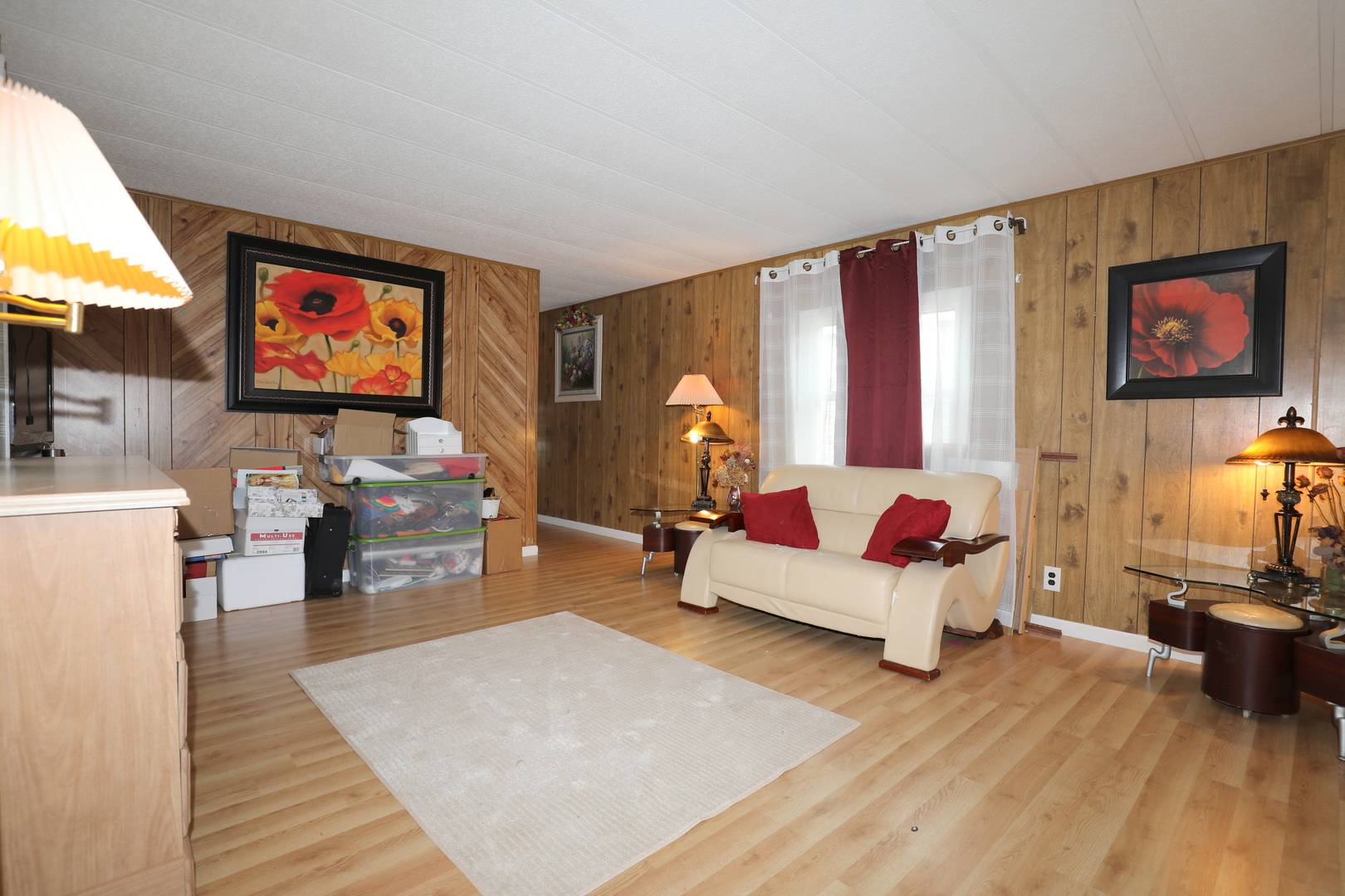 Belvidere, IL 61008,240 Fox LN