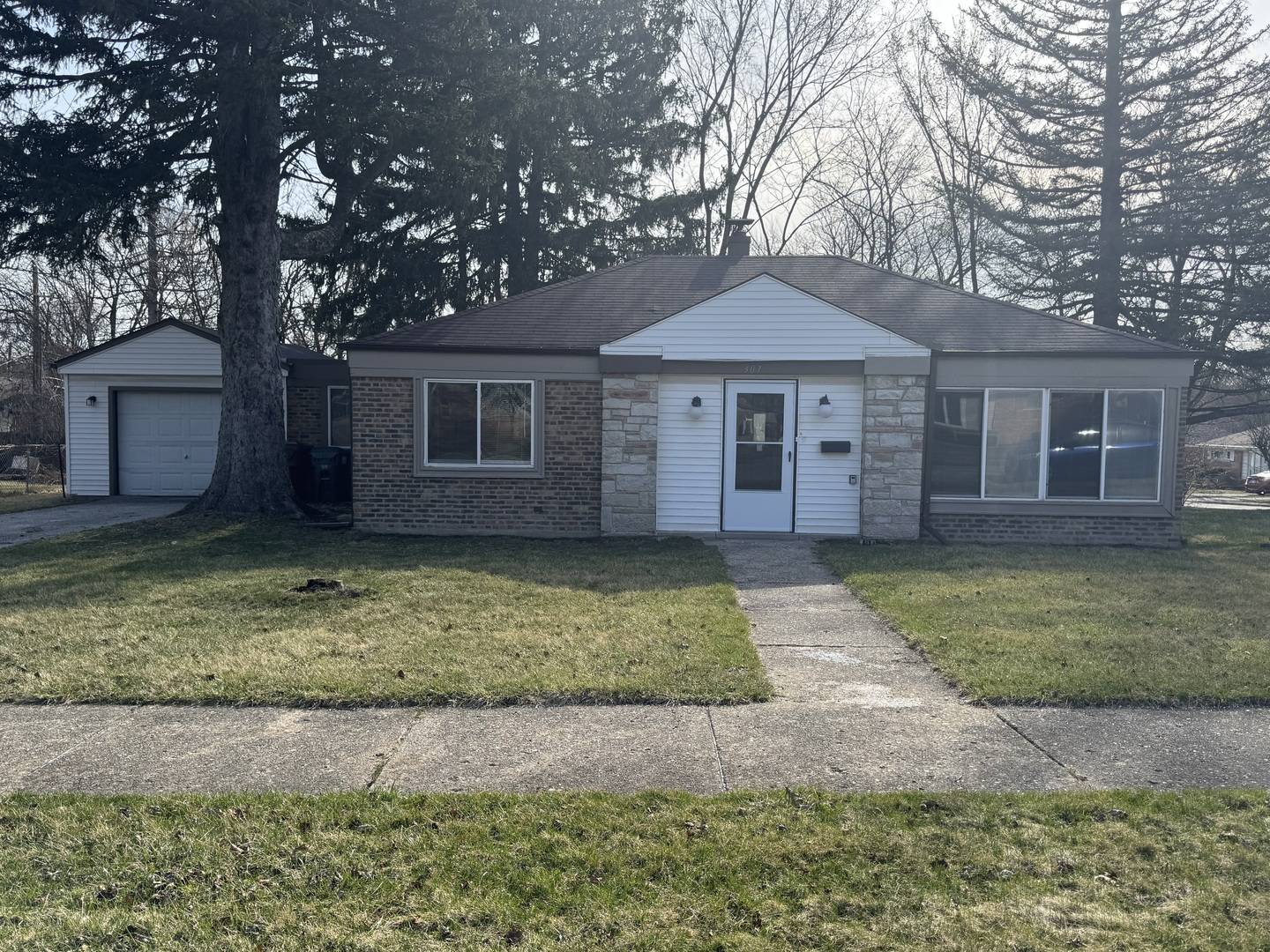 Park Forest, IL 60466,307 S Orchard DR
