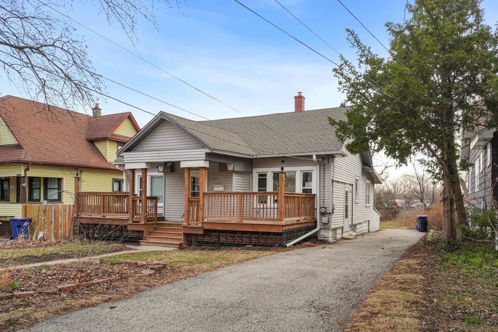 Villa Park, IL 60181,709 S Riverside DR