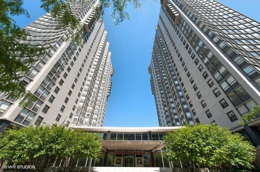 Chicago, IL 60660,5701 N Sheridan RD #8-O