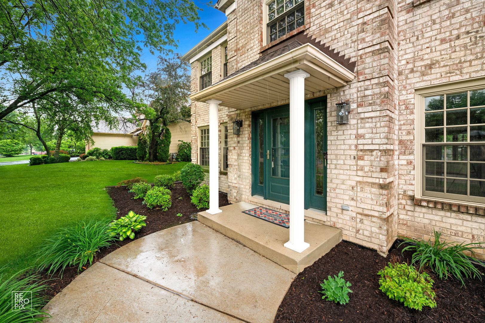 Lisle, IL 60532,4488 Basswood DR