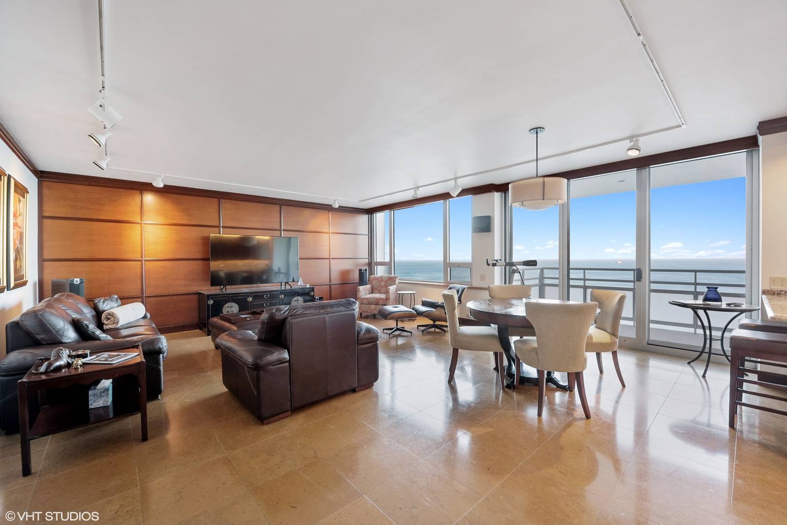 Chicago, IL 60610,1300 N Lake Shore DR #25B