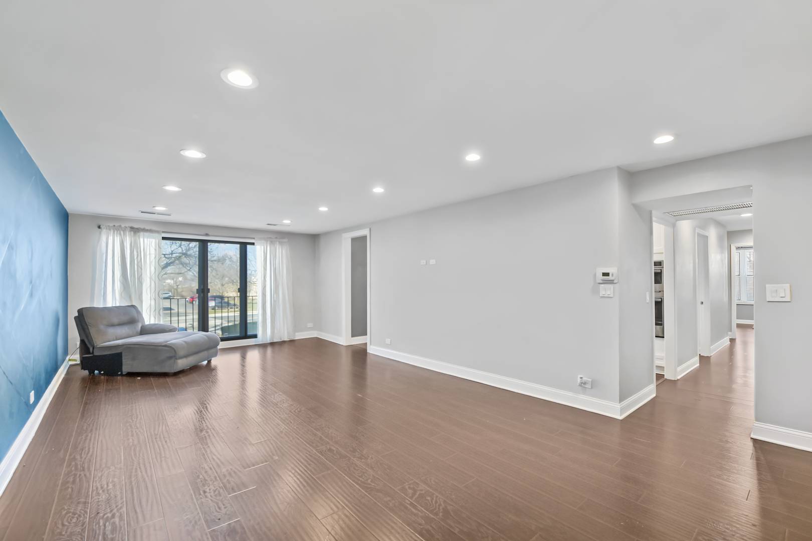 Lincolnwood, IL 60712,4601 W TOUHY AVE #210