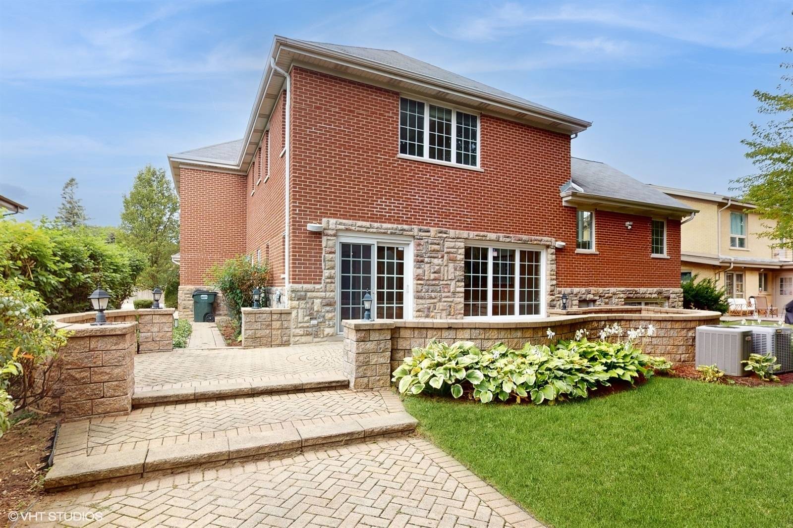 Lincolnwood, IL 60712,6717 N Central AVE