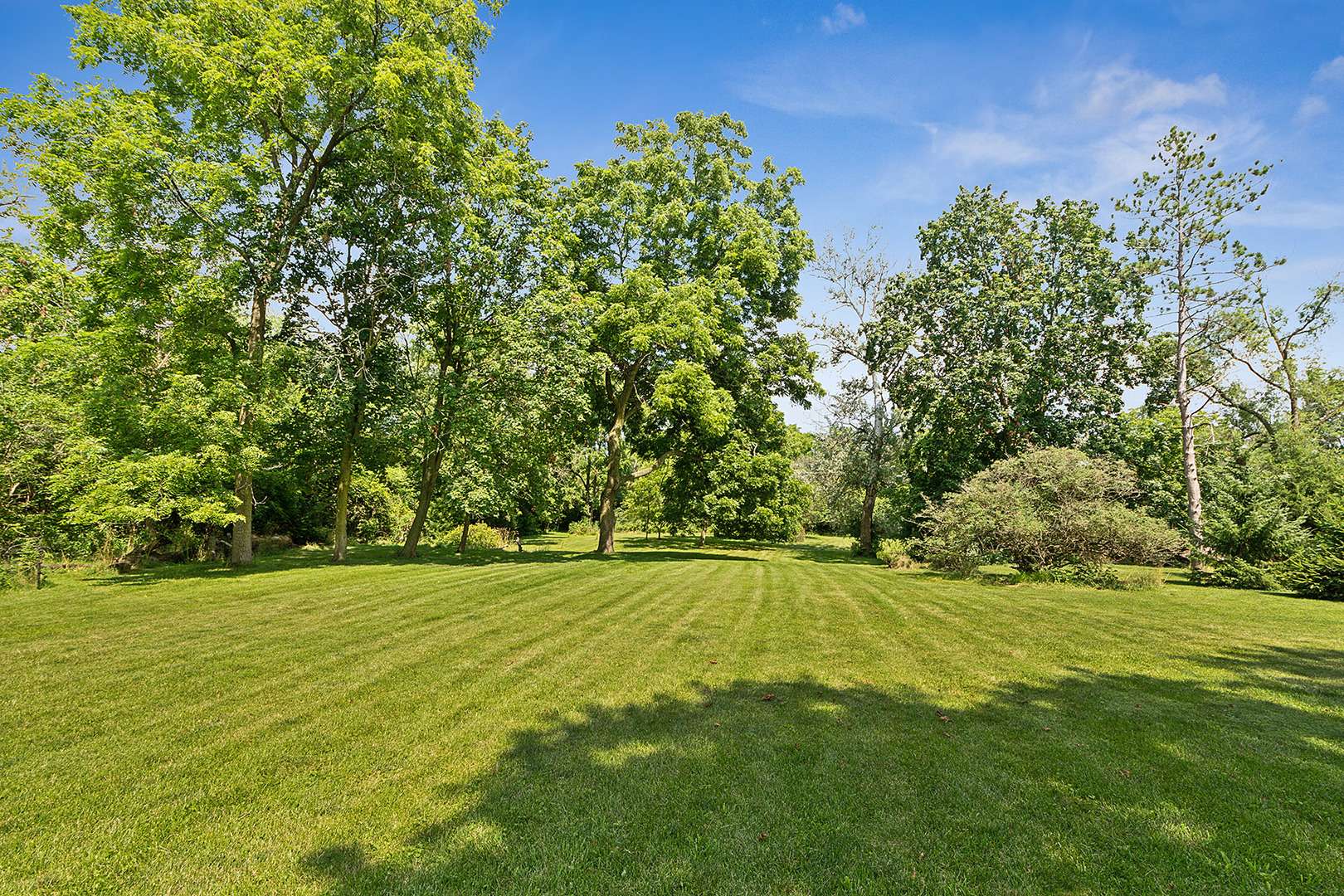 La Grange, IL 60525,7755 Wolf RD