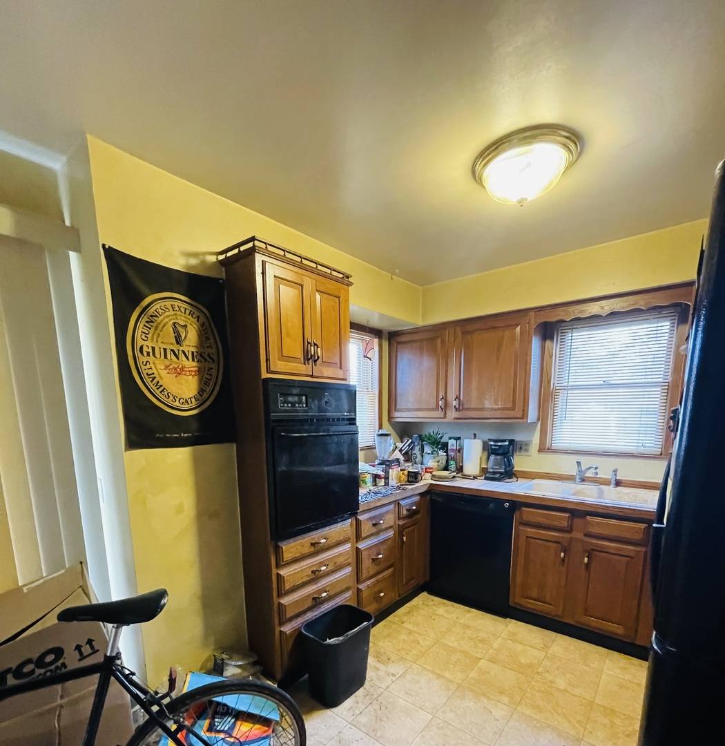 Oak Lawn, IL 60453,9330 S 51st AVE