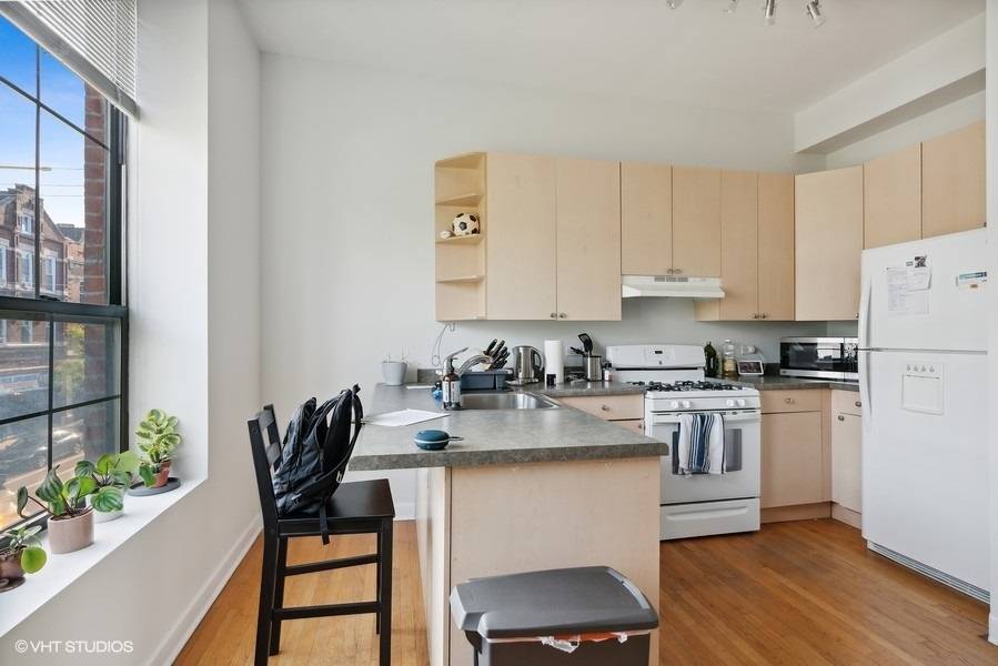 Chicago, IL 60608,1310 W 18th ST #2B