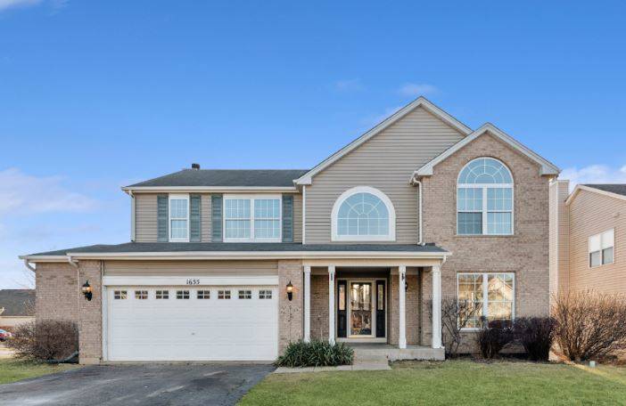 Antioch, IL 60002,1655 Vista Lake DR