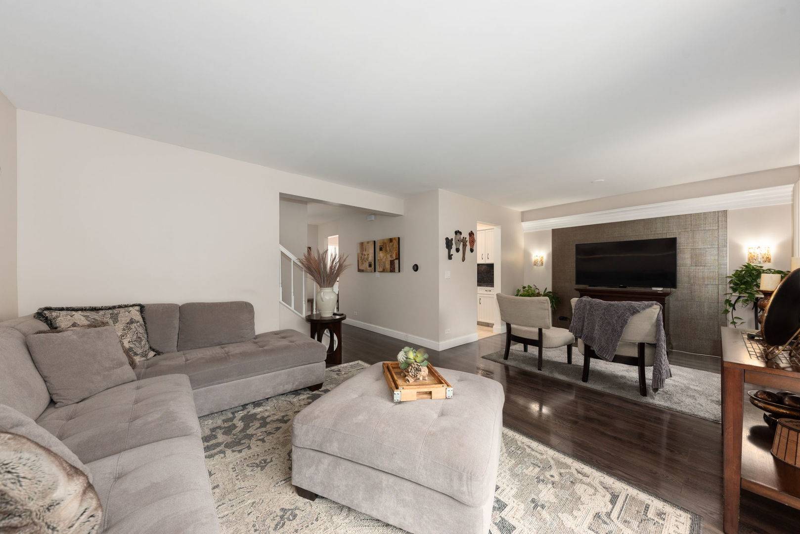 Wheeling, IL 60090,490 Tahoe Circle DR
