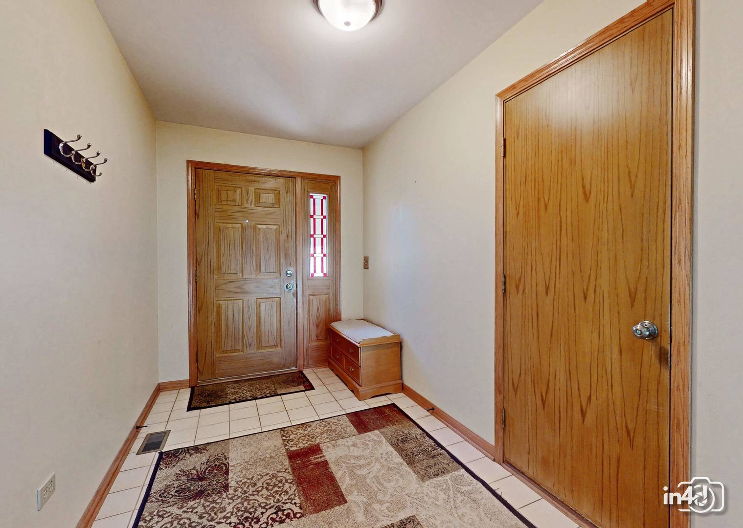 Elburn, IL 60119,829 N 1st ST