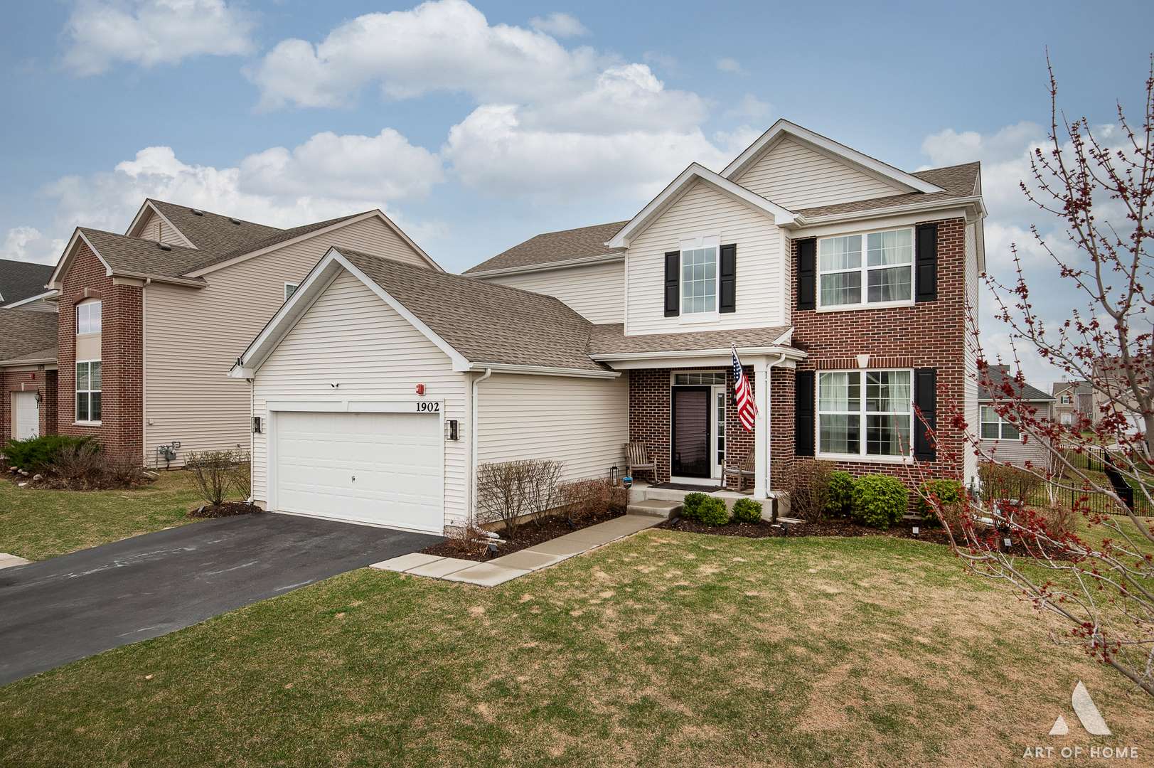 Hoffman Estates, IL 60192,1902 Roseland LN