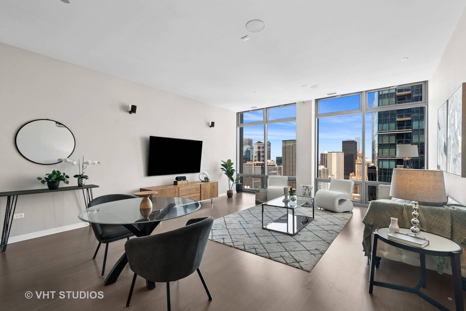 Chicago, IL 60603,65 E Monroe ST #4124