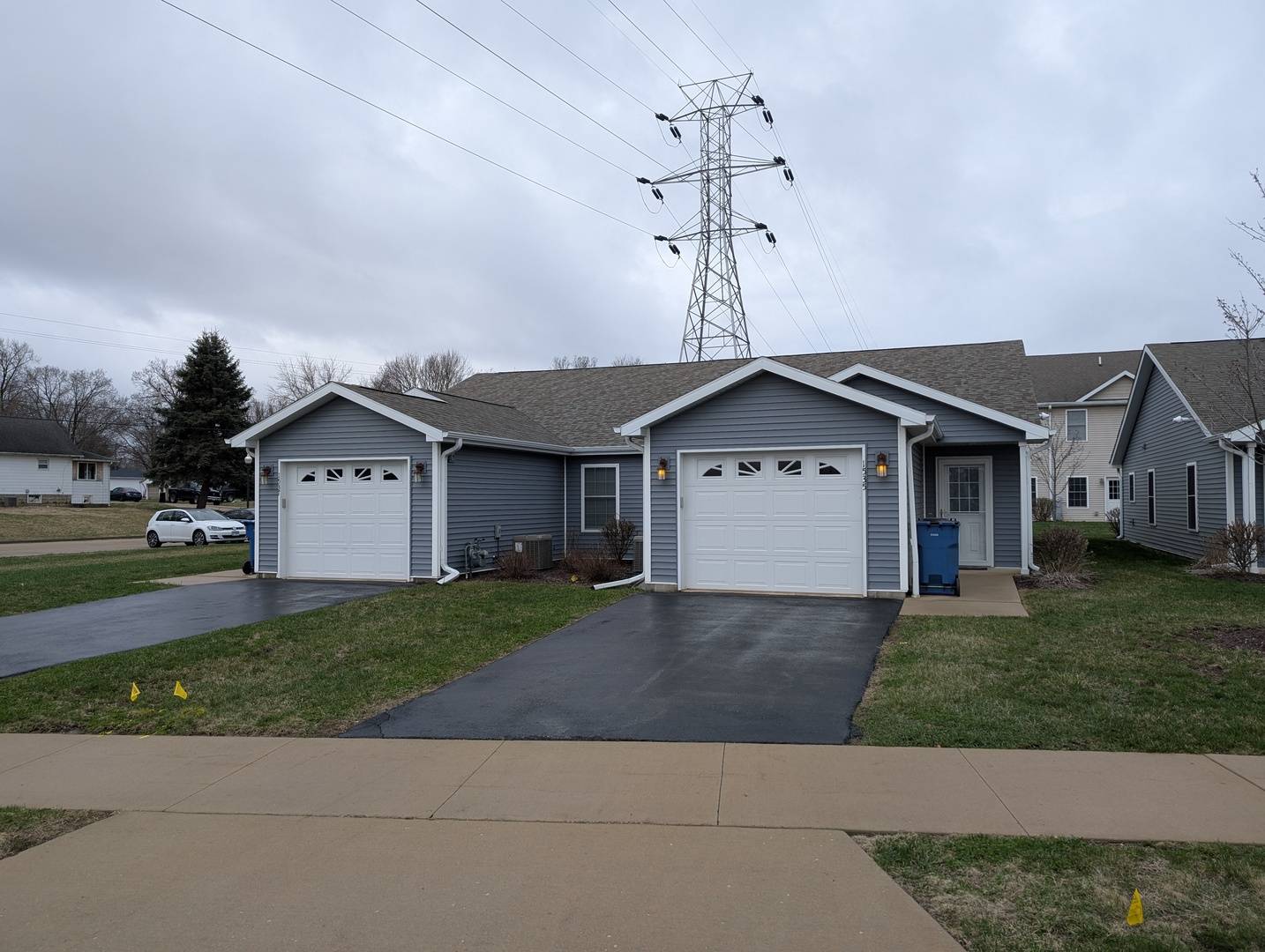 Dixon, IL 61021,1535 Eadens PL #0