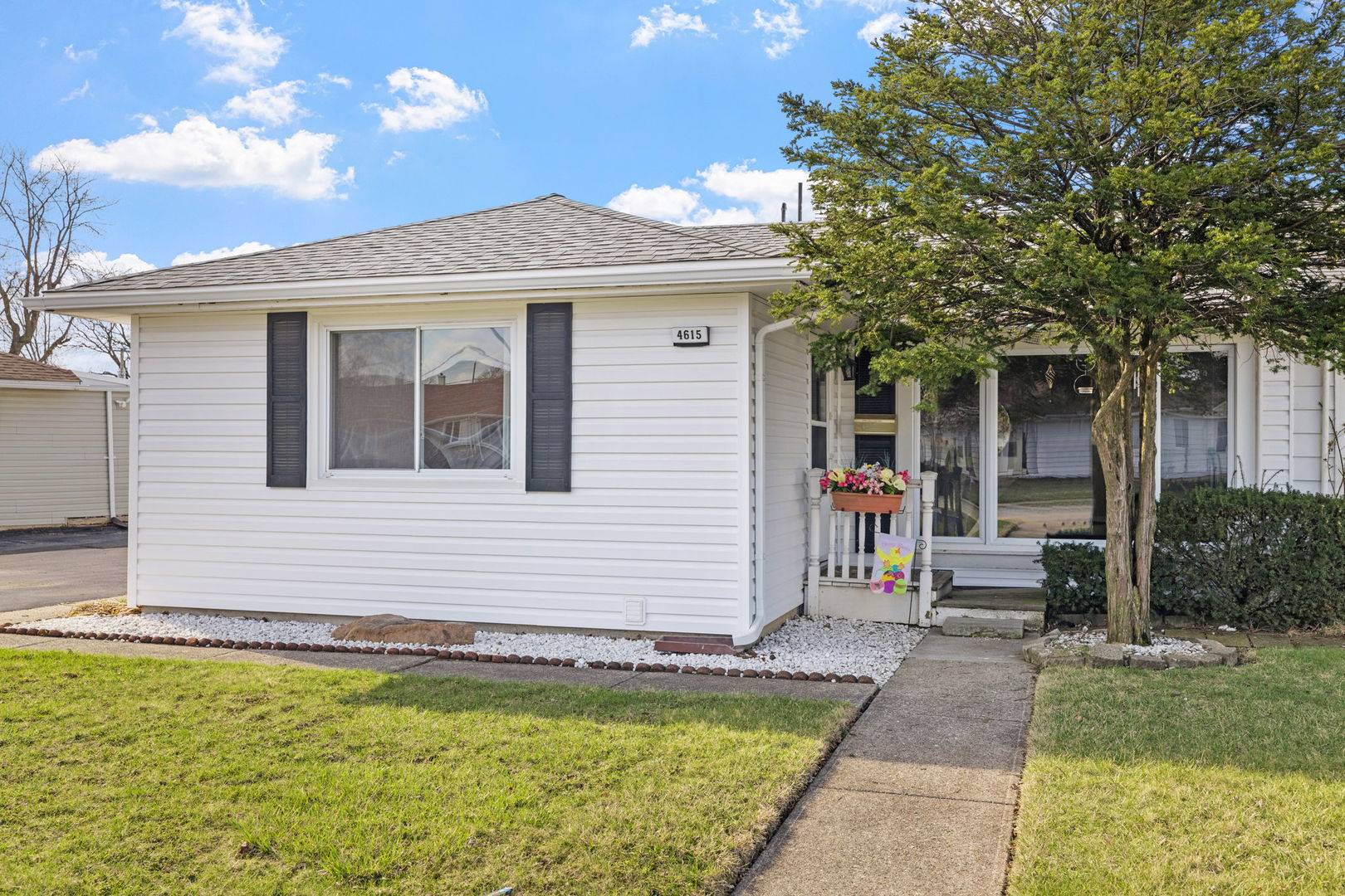 Hometown, IL 60456,4615 W 88th PL