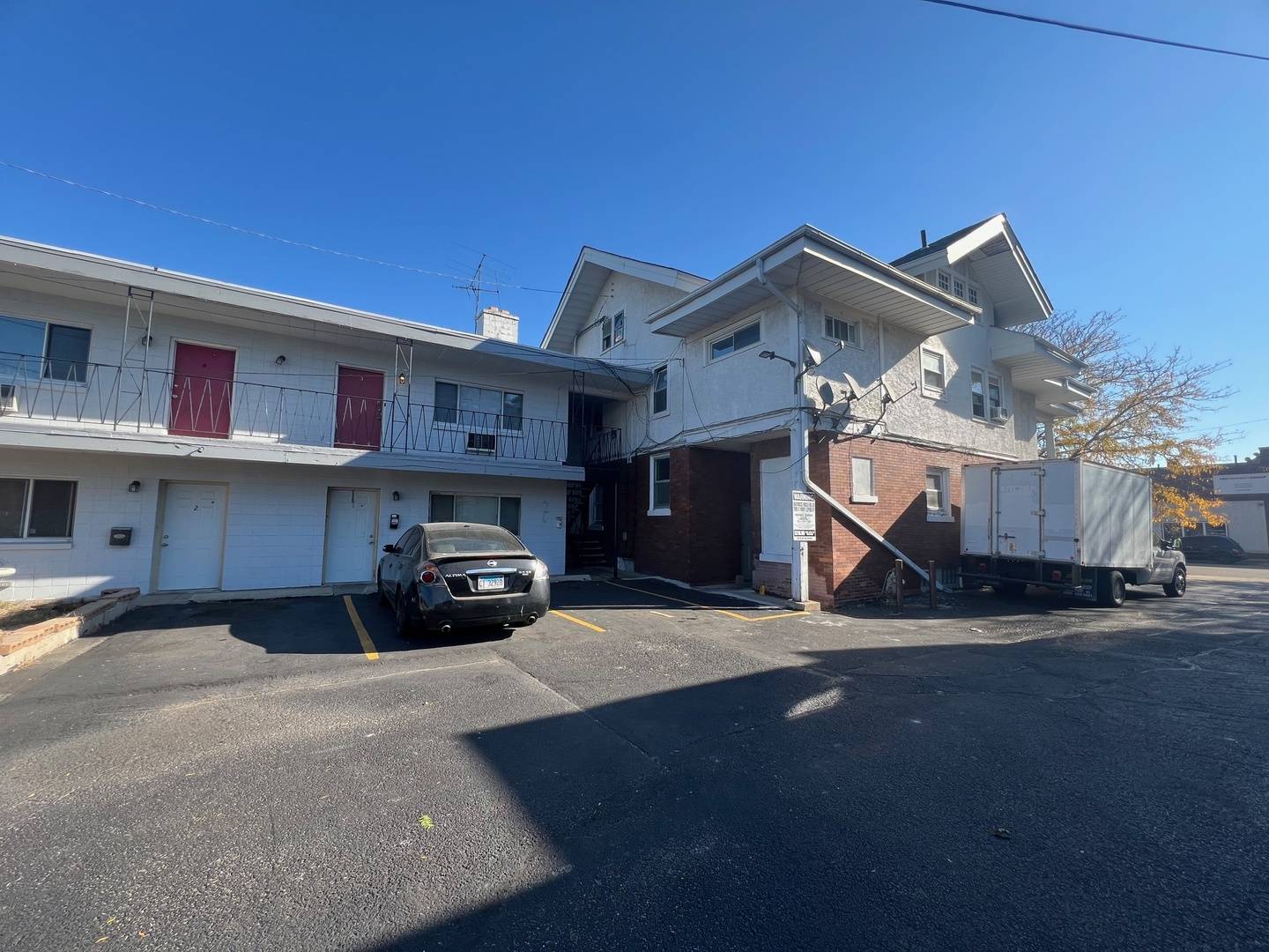 Rockford, IL 61107,218 N 4th ST