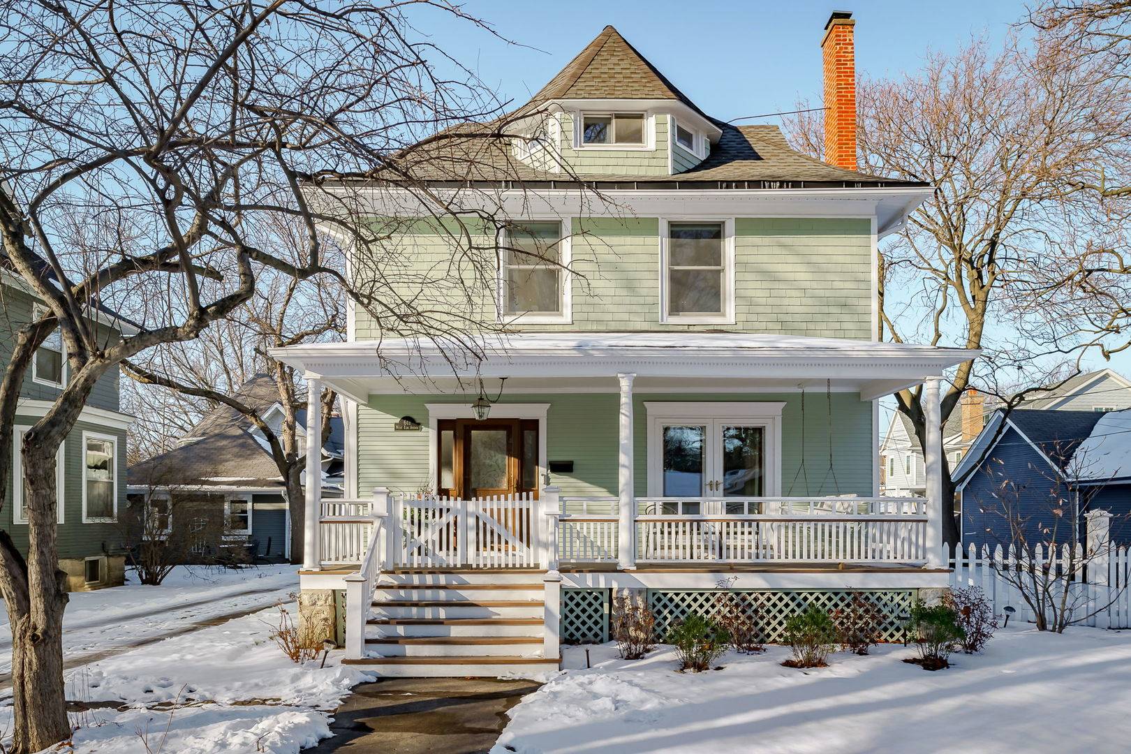 La Grange, IL 60525,611 W Elm AVE