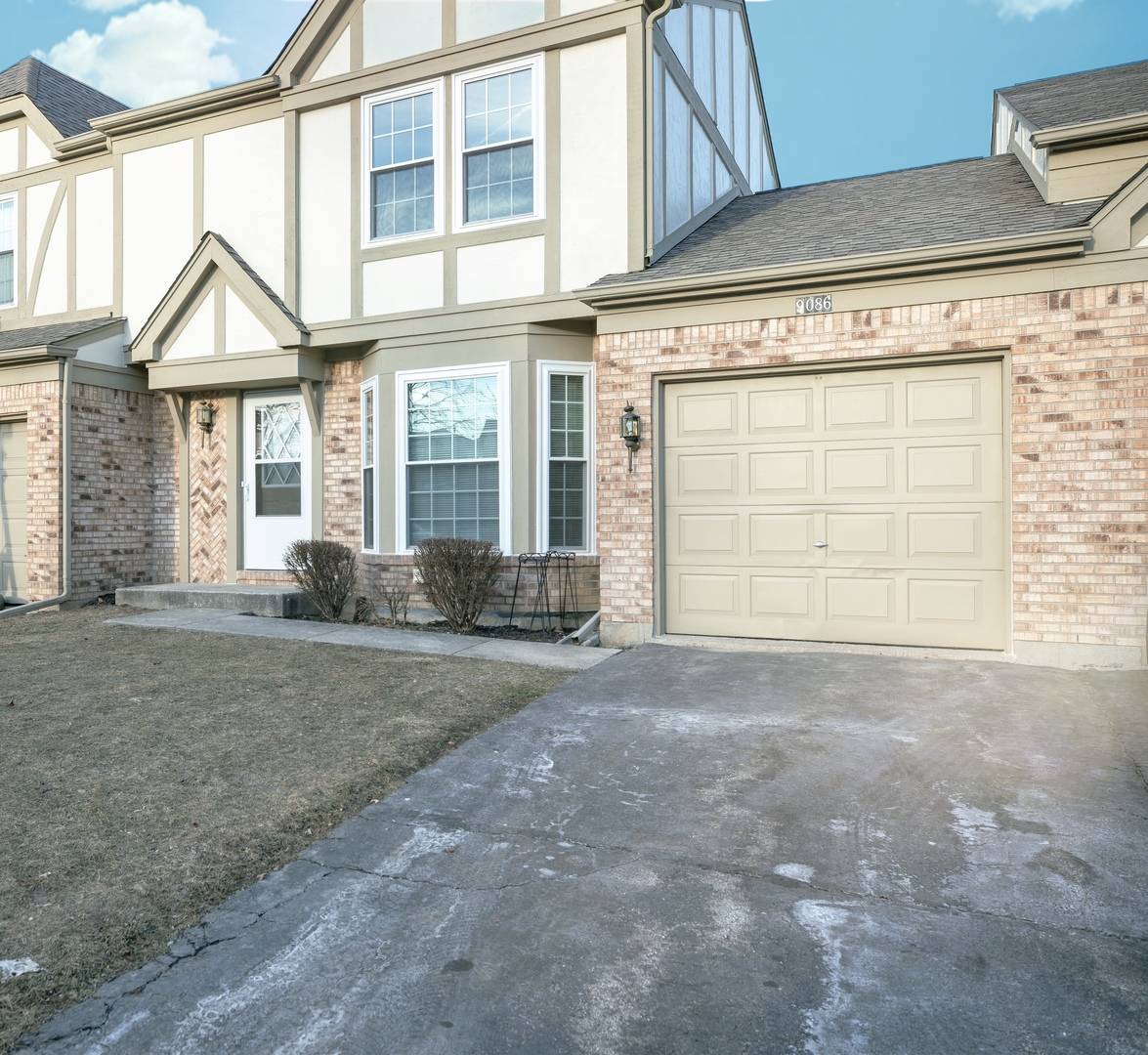 Orland Park, IL 60462,9086 Carlisle LN