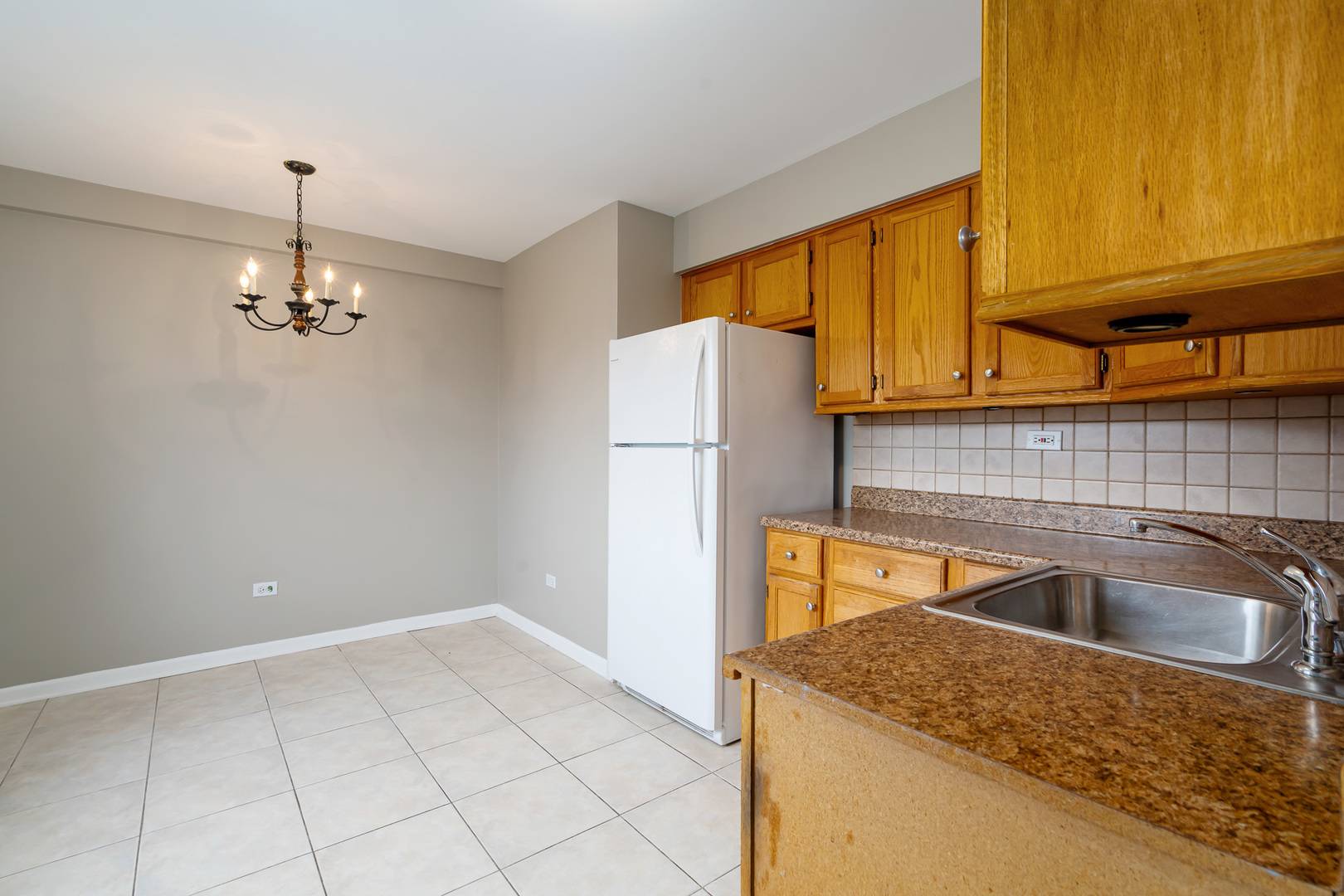 Tinley Park, IL 60477,17138 71st AVE #4