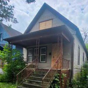 Chicago, IL 60628,10616 S Lafayette AVE