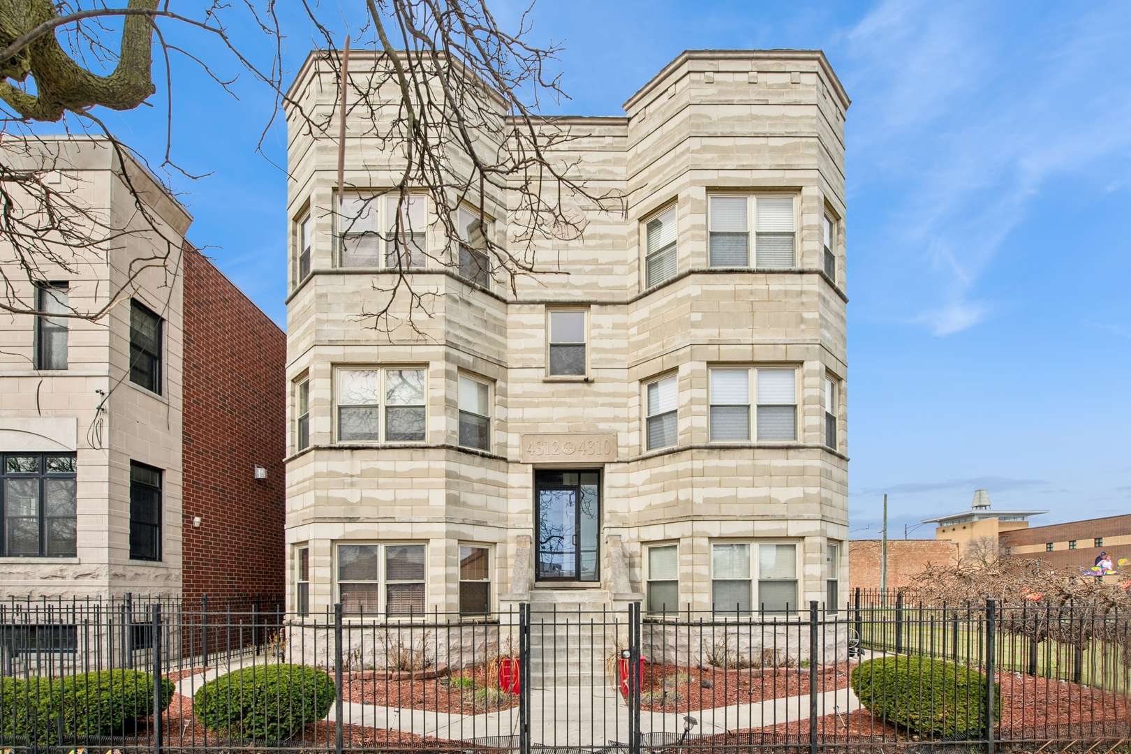 Chicago, IL 60653,4312 S Greenwood AVE #2N