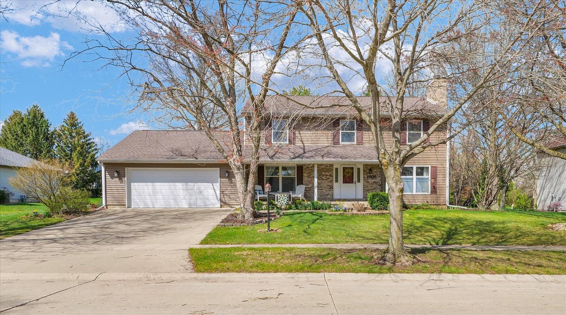 Urbana, IL 61802,1706 Eagle Ridge RD