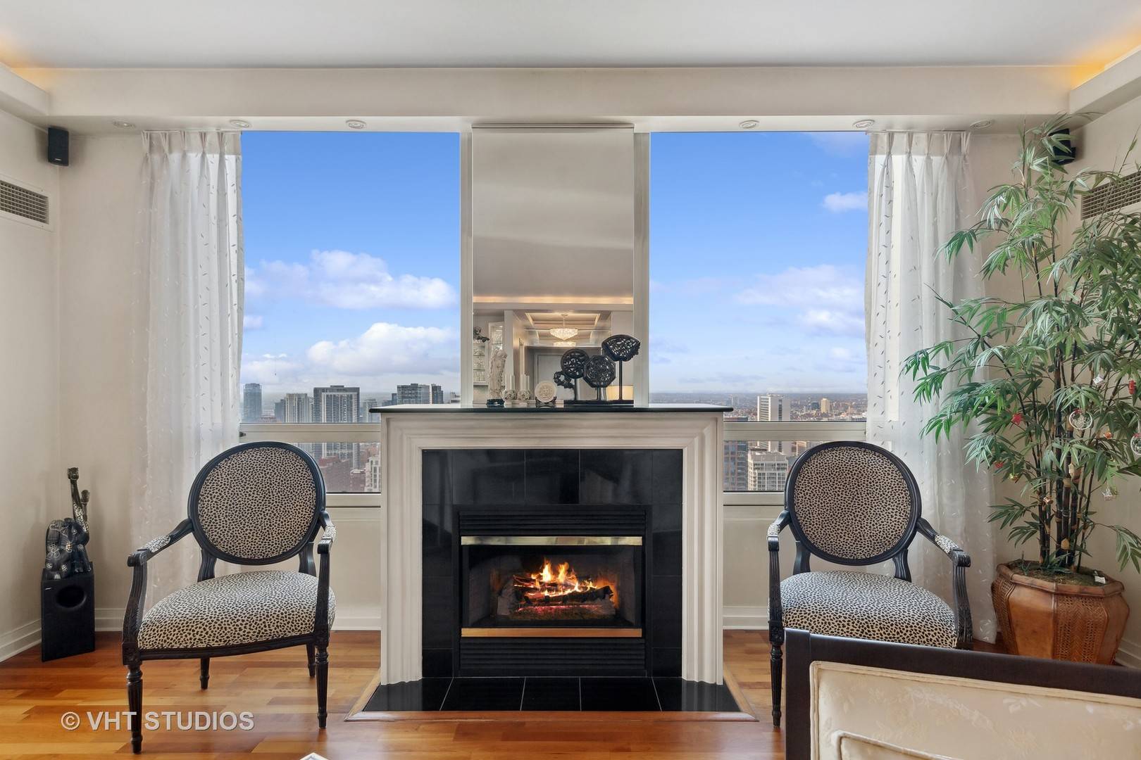 Chicago, IL 60654,33 W Ontario ST #47E