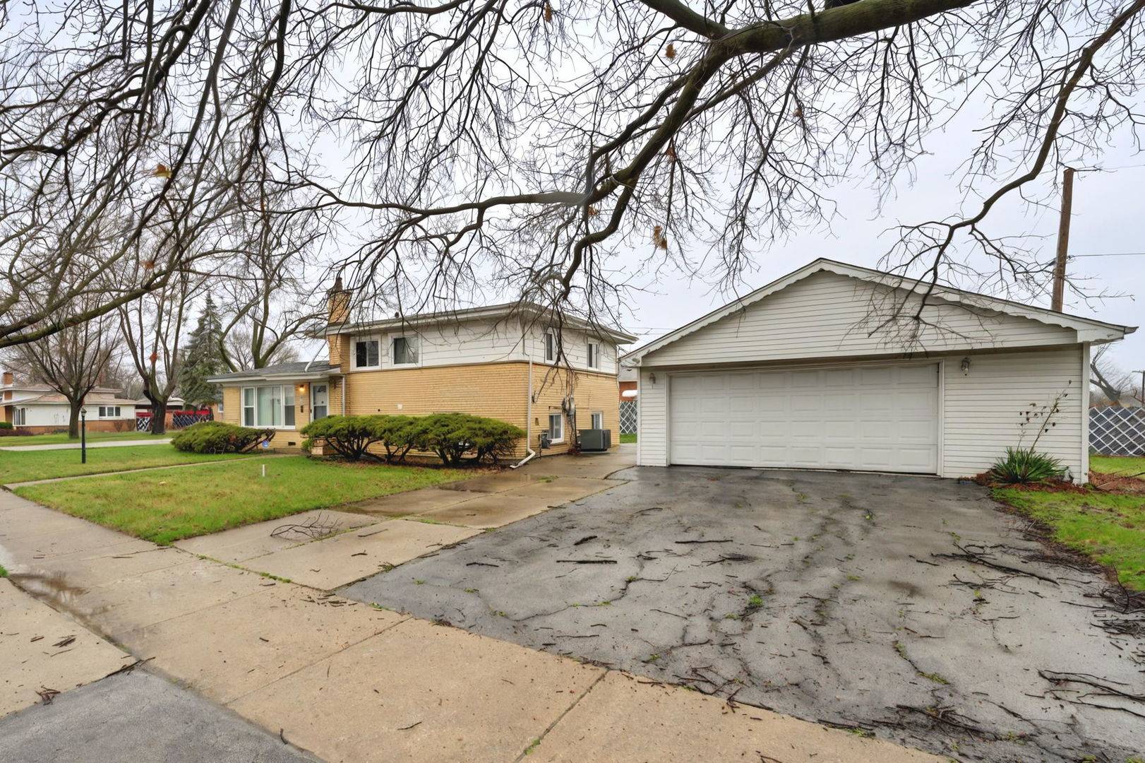 Chicago Heights, IL 60411,191 Kathleen LN