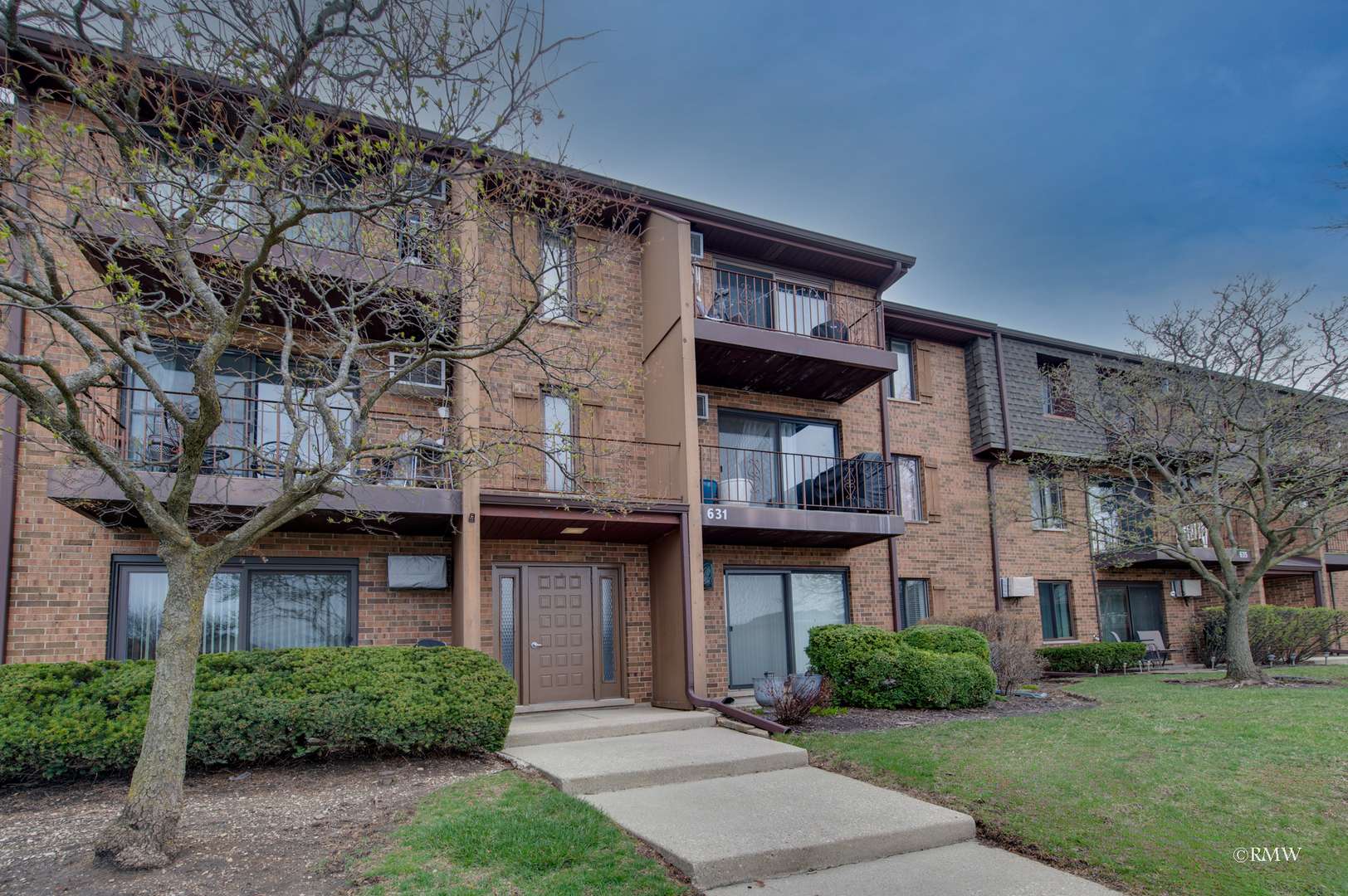 Addison, IL 60101,631 N Briar Hill LN #2