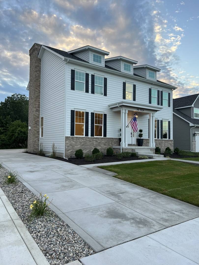 Highland, IN 46322,9524 Hook ST