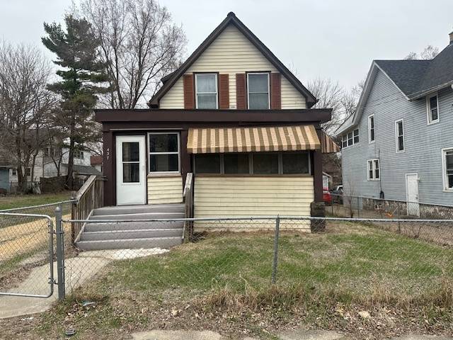 Rockford, IL 61101,437 Irving AVE