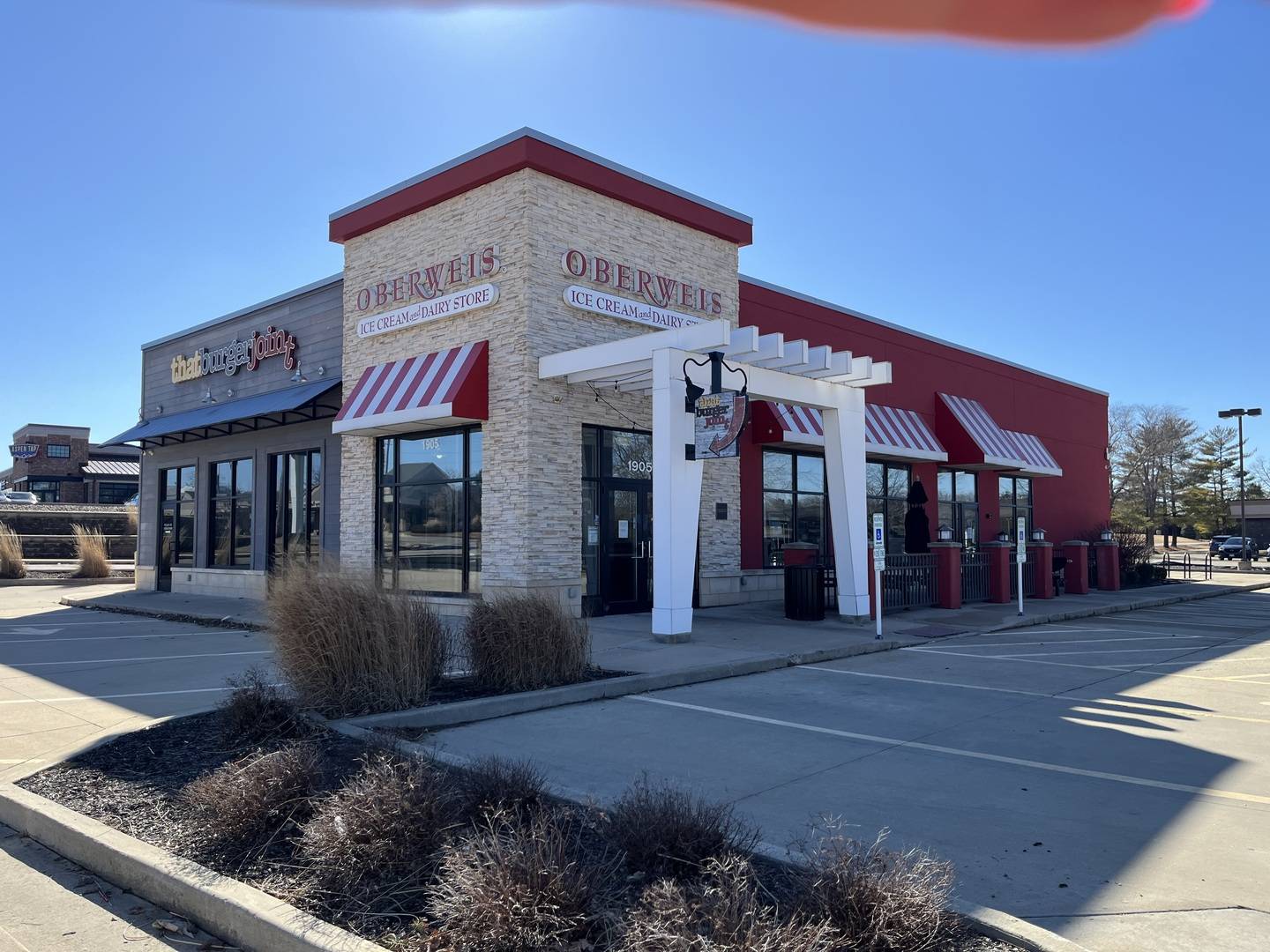 Champaign, IL 61820,1905 S Neil ST