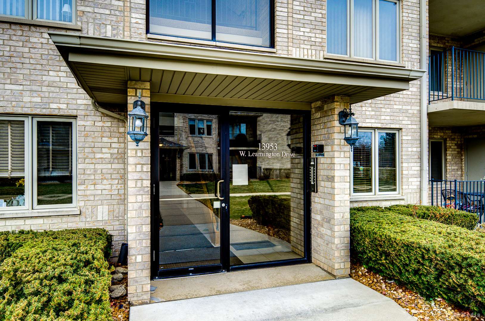 Crestwood, IL 60418,13953 W Leamington DR #1007