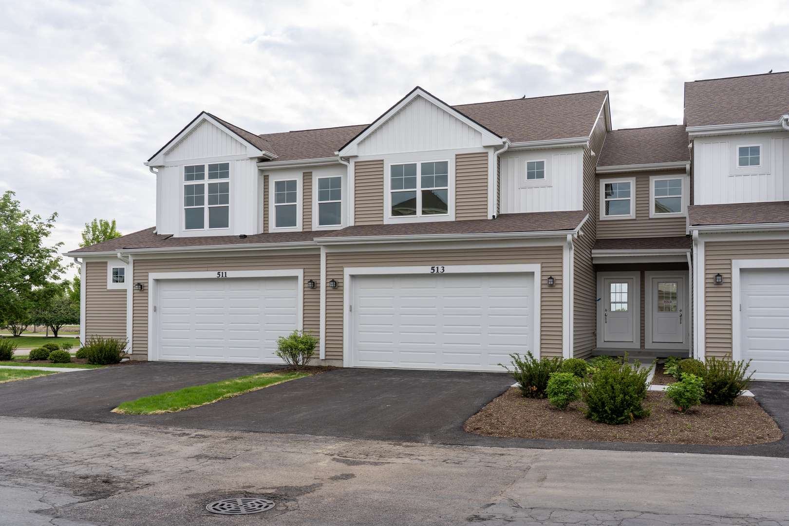 Sycamore, IL 60178,513 Amherst DR