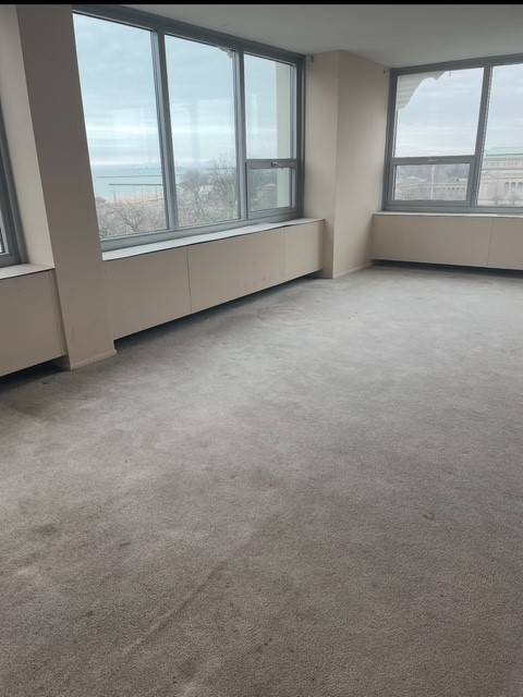 Chicago, IL 60637,1700 E 56th ST #801