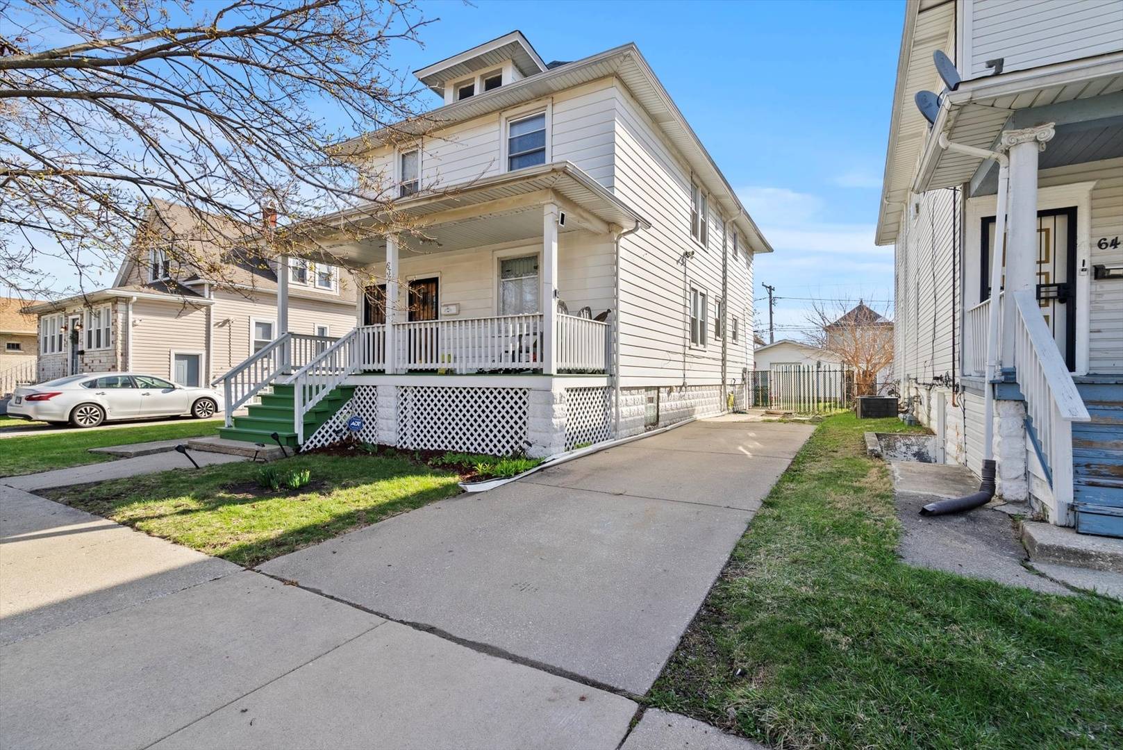 Maywood, IL 60153,637 S 14th AVE