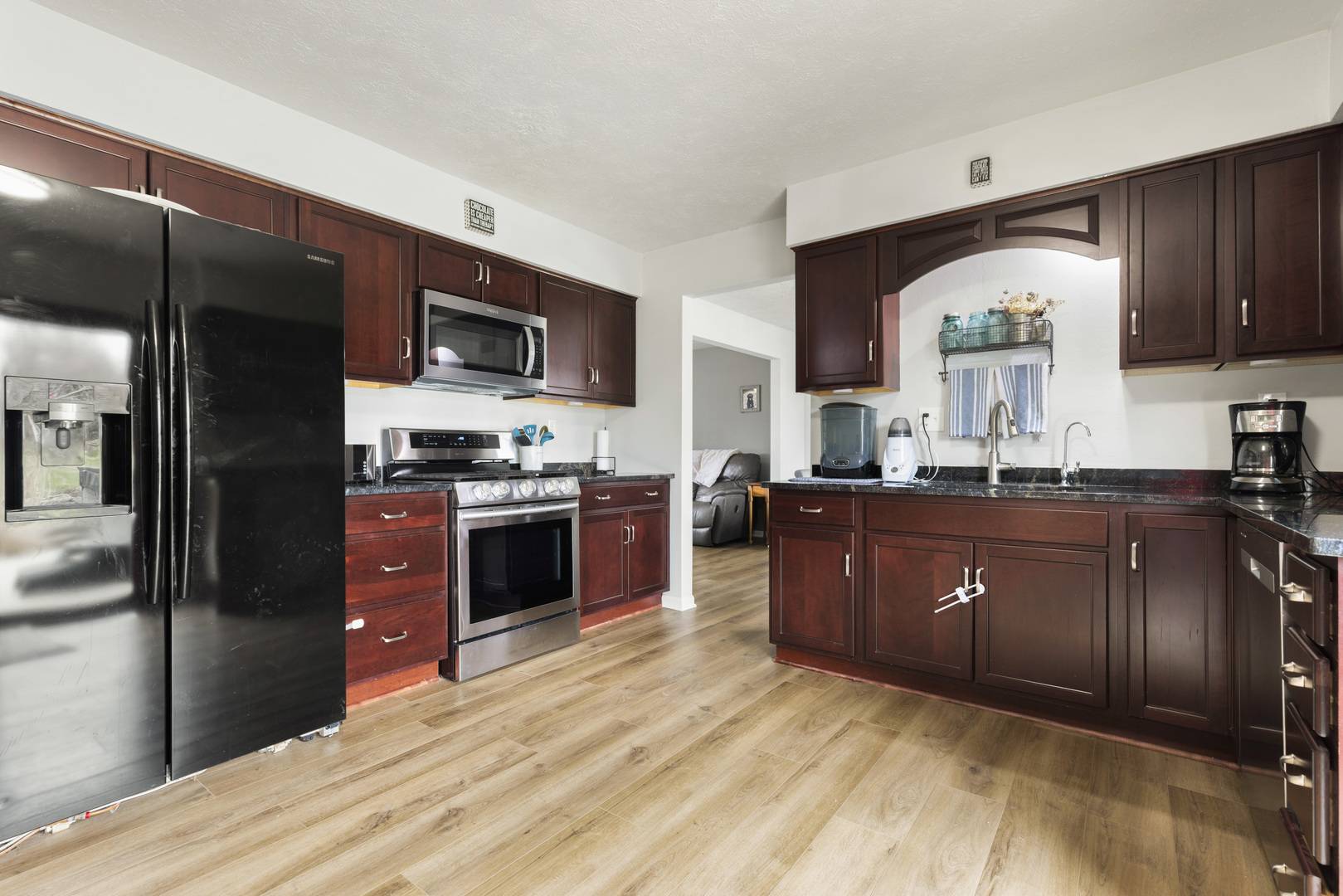 Rockford, IL 61102,875 Williamsport DR