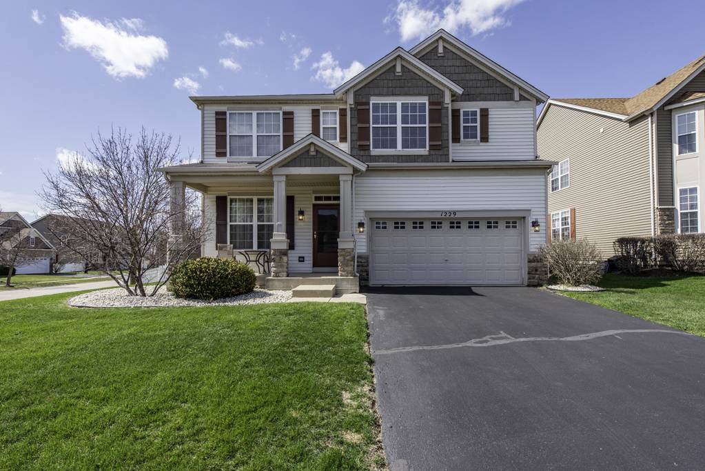 Antioch, IL 60002,1229 Bradford LN