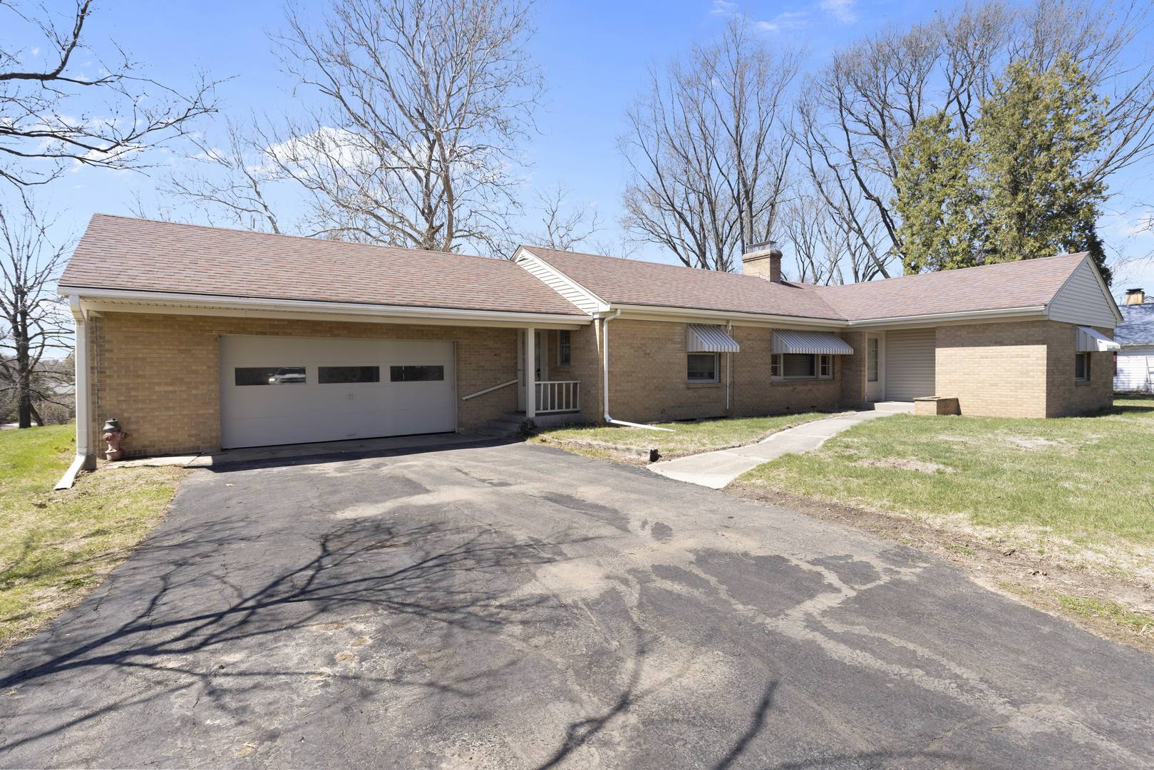 Rockford, IL 61107,606 N Alpine RD