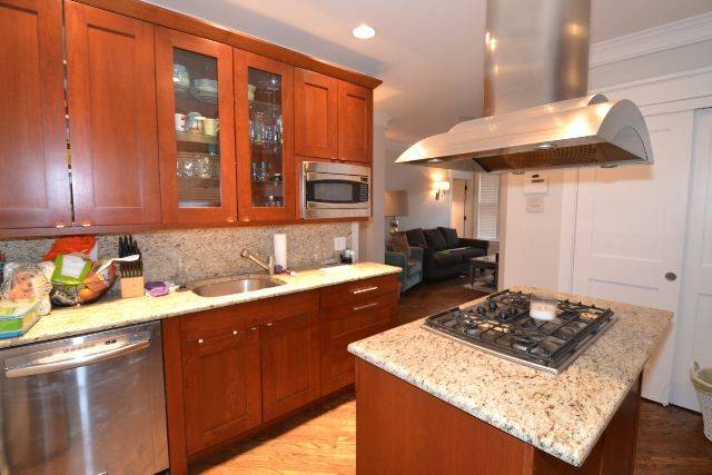 Chicago, IL 60657,1406 W Cornelia AVE #2