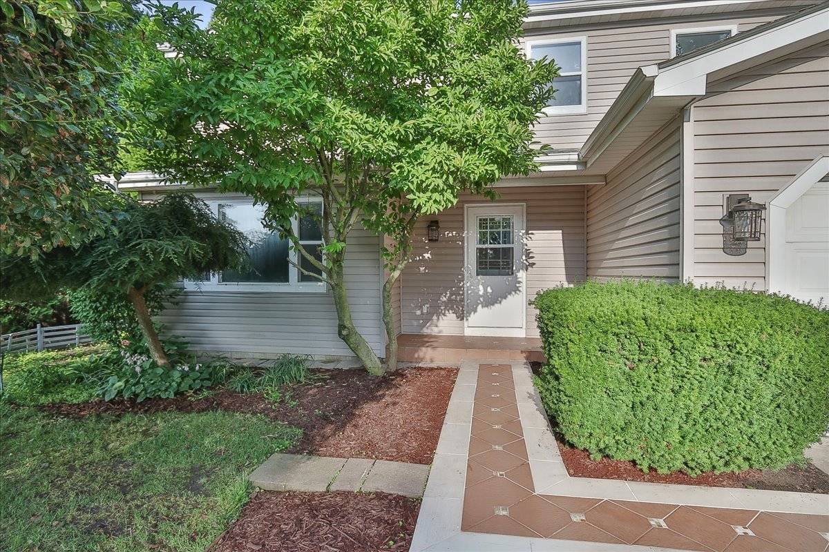 Elgin, IL 60123,636 N Lyle AVE